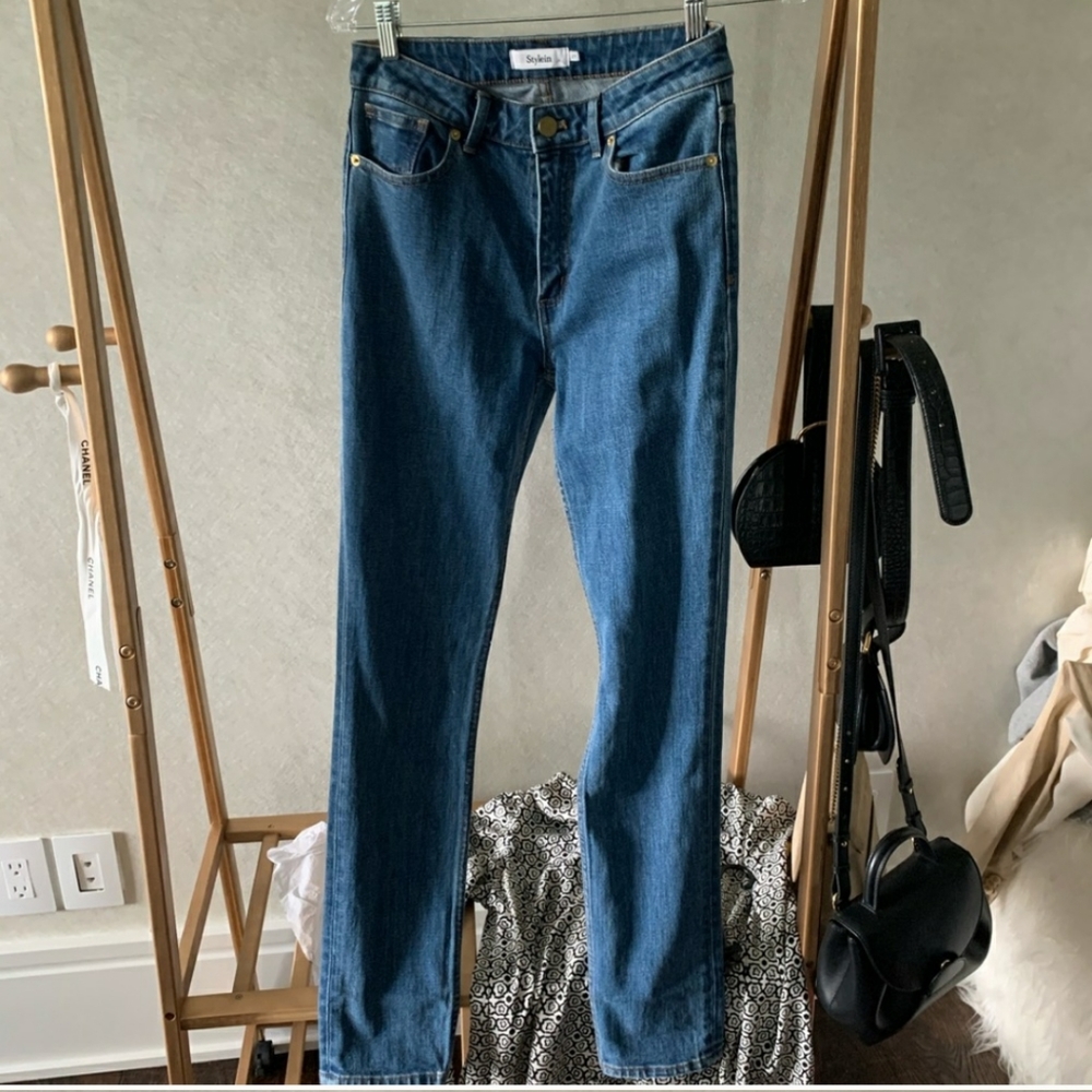 Jean - Picture 3 of 3